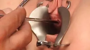 Petite houe chevauche une xxx femme mature énorme bite noire