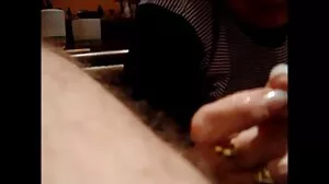 Deux filles amusantes se video porno femme avec animal masturbent avec des godes