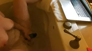Daddys Black Monster Cock perce la chatte serrée de Yhivis porno fille et chien