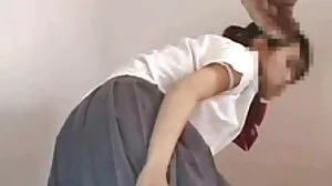 Les adolescents se font pilonner par une vraie porno black poilue énorme bite
