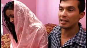PAPA4K. De belles soeurs se lancent dans le sexe en groupe porno jeune vierge avec leur beau papa