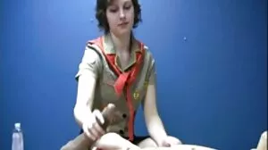 Big Daddy nourrit Yhivi sa bite de monstre noir porno vierge francais