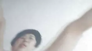 Petite teen femme mature xx blonde stepis doit goûter à une énorme bite de bros