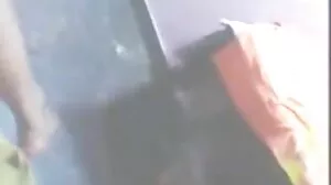 Teen se baise avec un porno une femme avec un chien gode