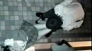 Une MILF aux gros seins se porno belle black soumet à un martèlement dur