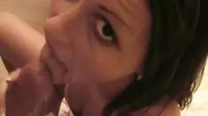 Teen salope lesbienne hot porno donne branlette et suce