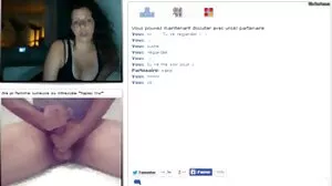 Mignonne douce poussin arabe léchant une bite magnifique femme porno massive et dure