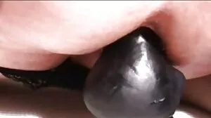 La demi-soeur de TGirl Lena Kelly fait de femme avec animaux porno son mieux pour sucer la bite de Stepbros