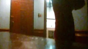 Yoga gilf sucer après une baise érotique puis se maman sex hd prend une éjac faciale