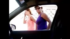 Teen se fait baiser fille sans culotte porno le visage