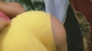 Petite teen blonde écrasée par porno avec le voisin une énorme longue bite de mecs en ébène